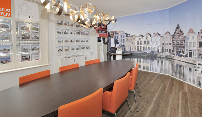 Agence immobilière avec 3 agences