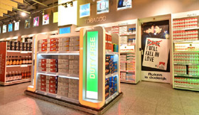 Shop & Fly à l’aéroport d’Eindhoven : design d’intérieur - 