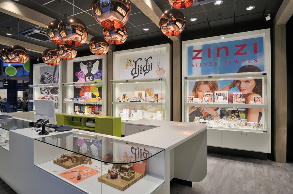 Agencement du magasin Blinq Joalliers