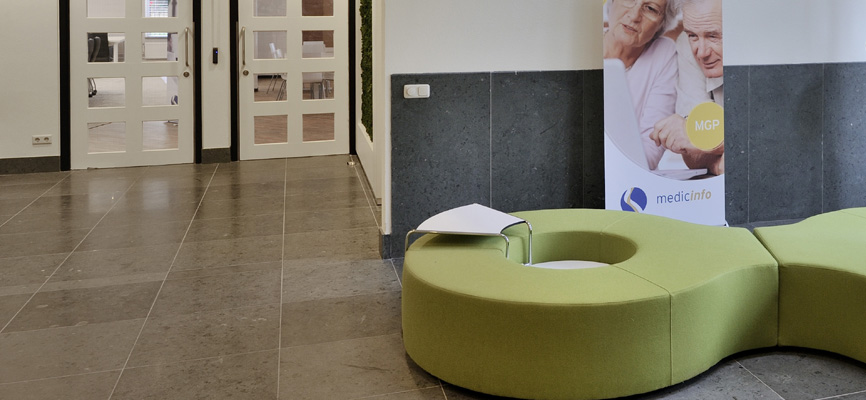 Medicinfo by CZ Zorgverzekeringen, Tilburg (NL) : Design de bureau - 