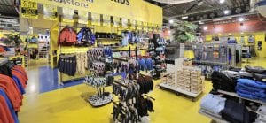 8 wsb Interieurbouw sport wsb Ladenbau sport wsb shopconcepts Intersport van de berg roermond