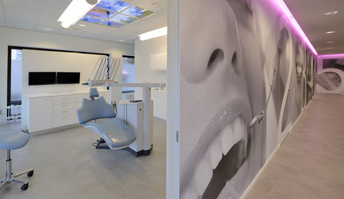 Intérieur de cabinet dentaire Arratoon - Médecin