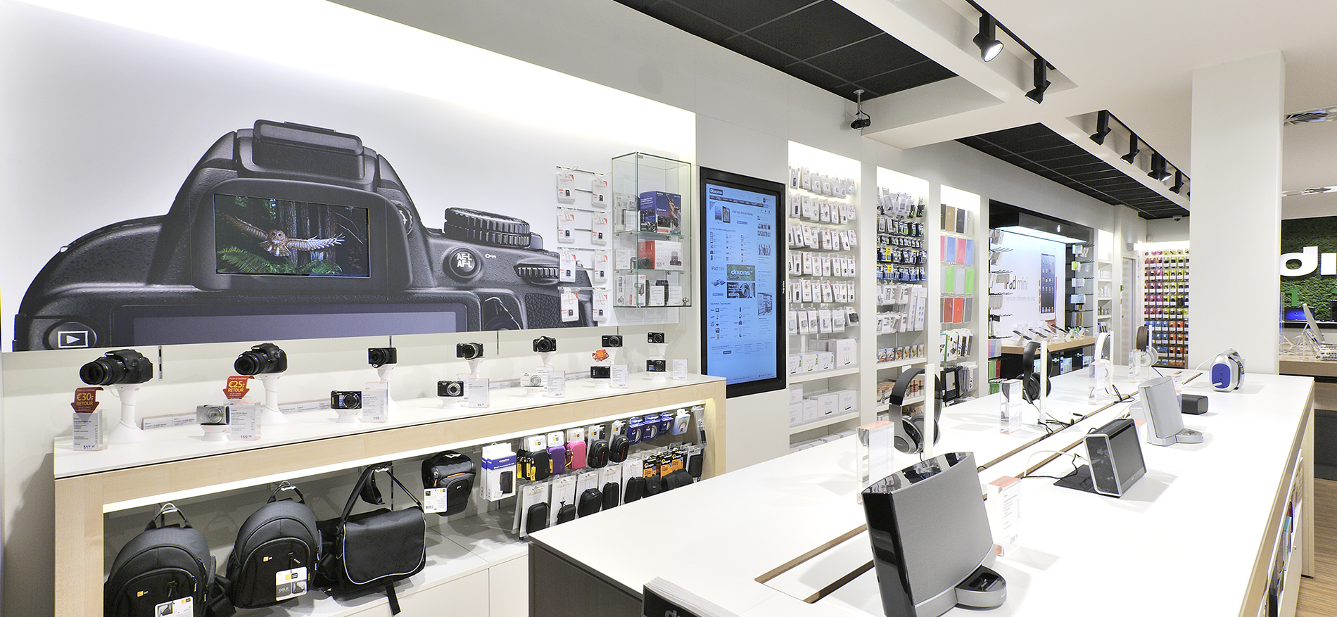 Conception de détail du concept de shopping Dixons 3.0 - 