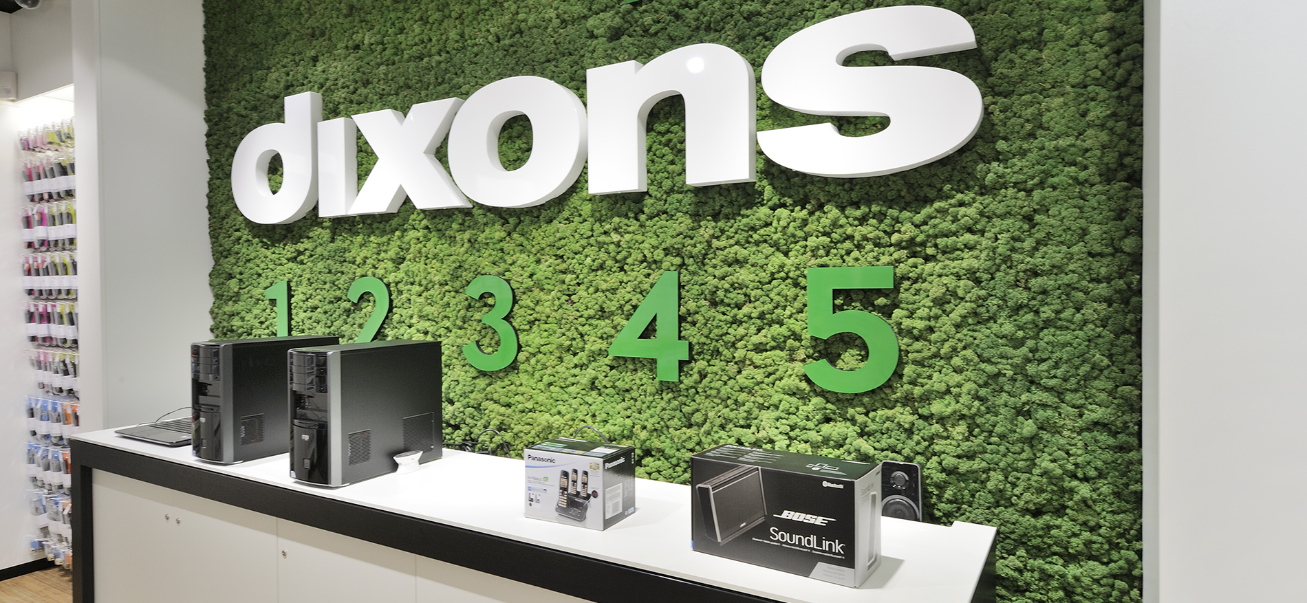 Conception de détail du concept de shopping Dixons 3.0 - 