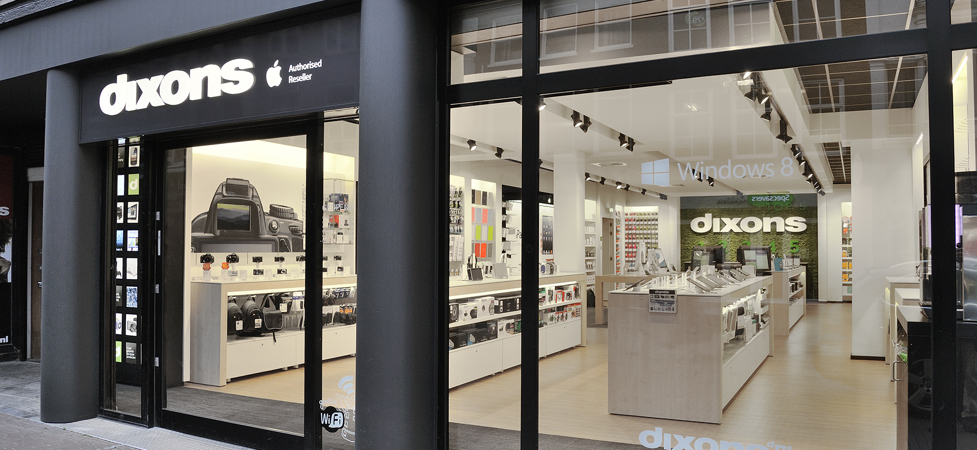 Conception de détail du concept de shopping Dixons 3.0 - 