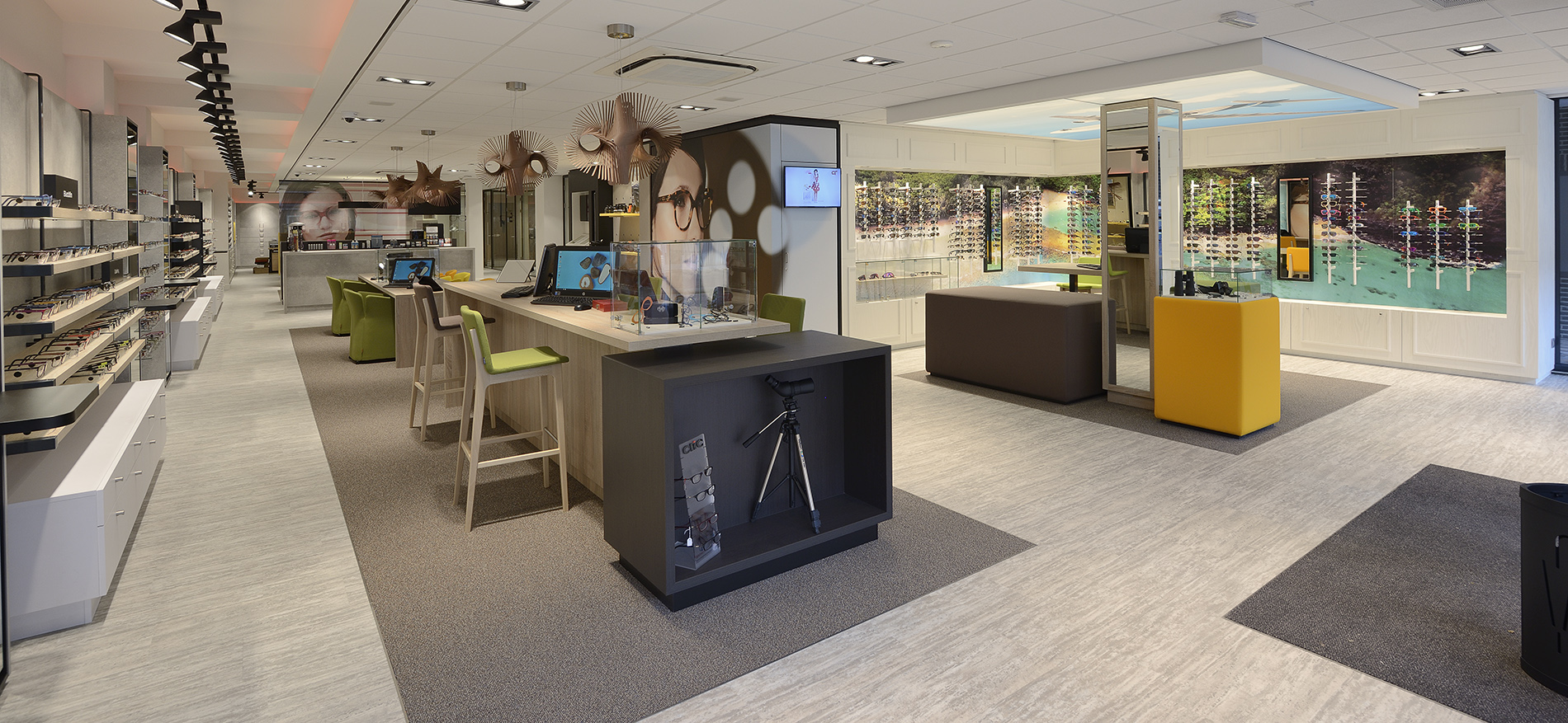 Thyssen Optics – Kapellen (BE) : Aménagement magasin optique - 