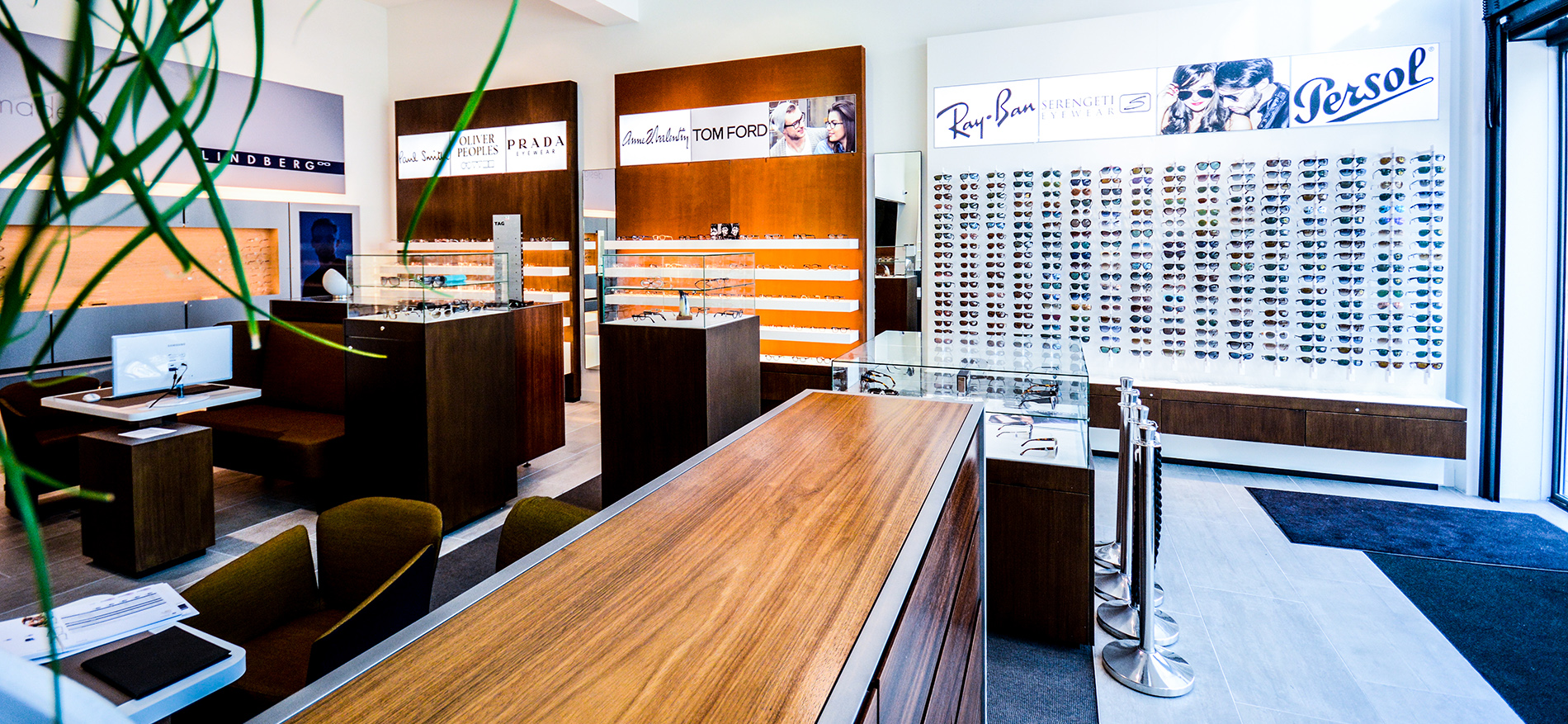 Optique Schmidt : agencement de magasin optique - 