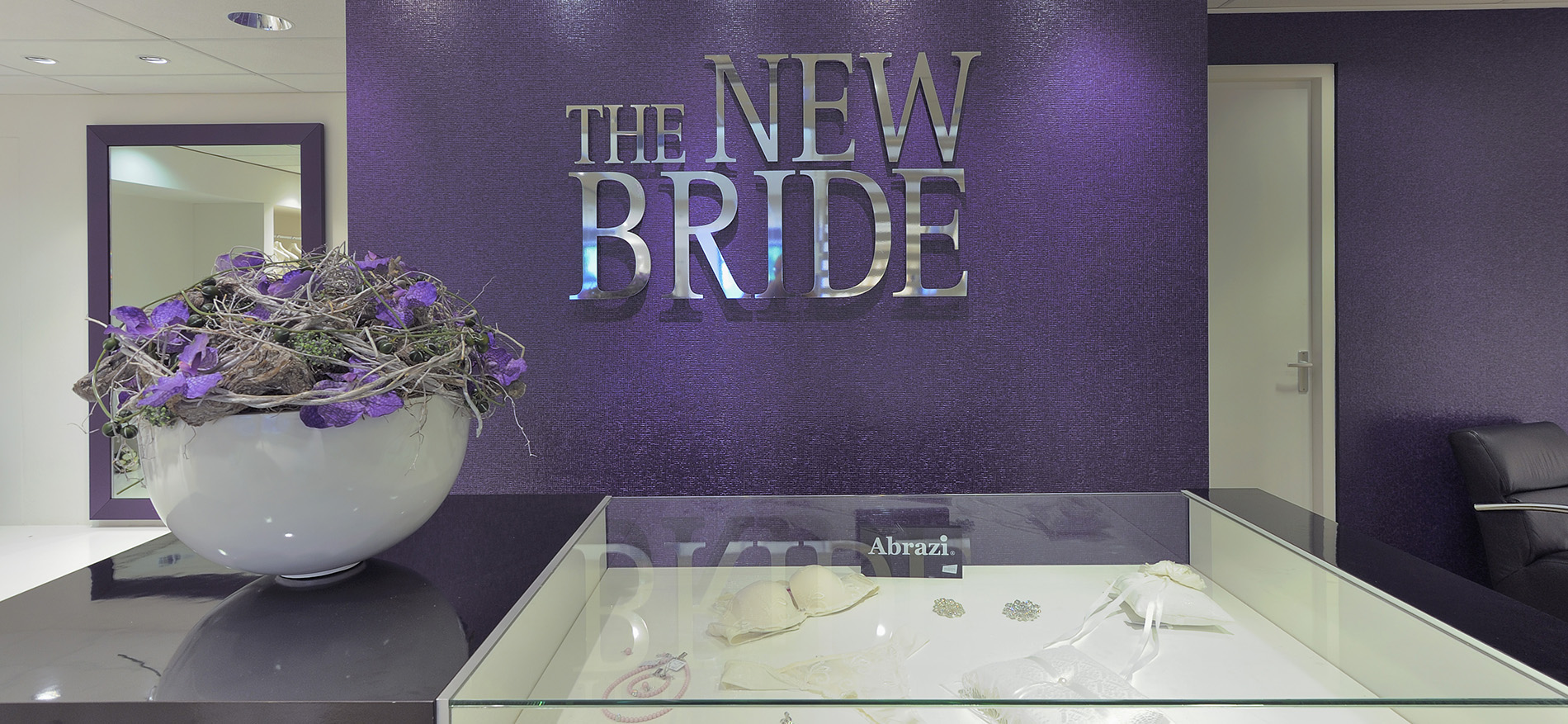 The New Bride : Intérieur robes de mariée - Mode