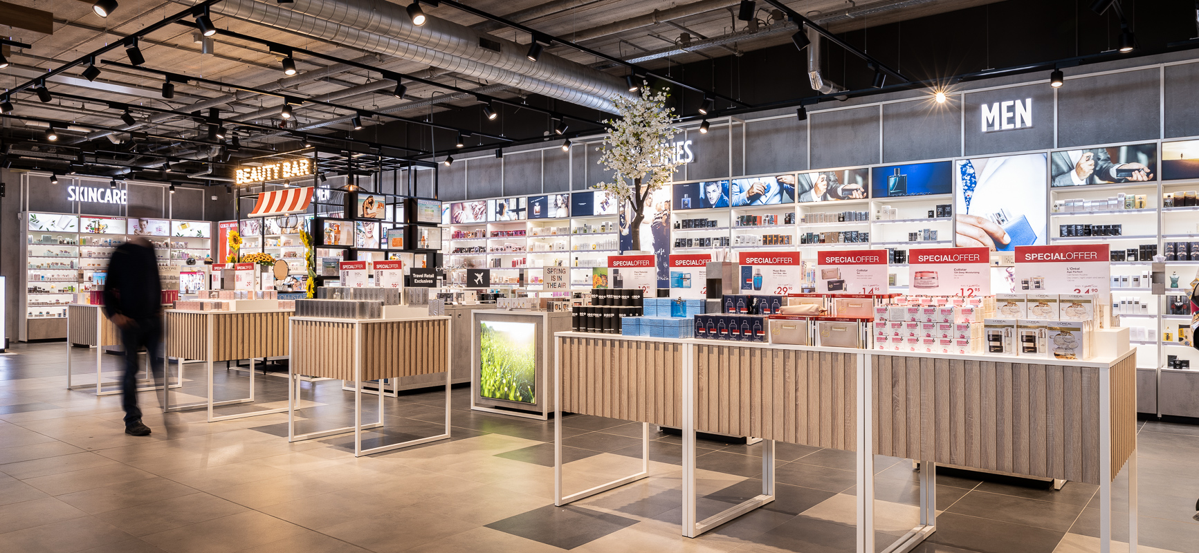 Travel Luxury en Travel Plaza | Eindhoven - 