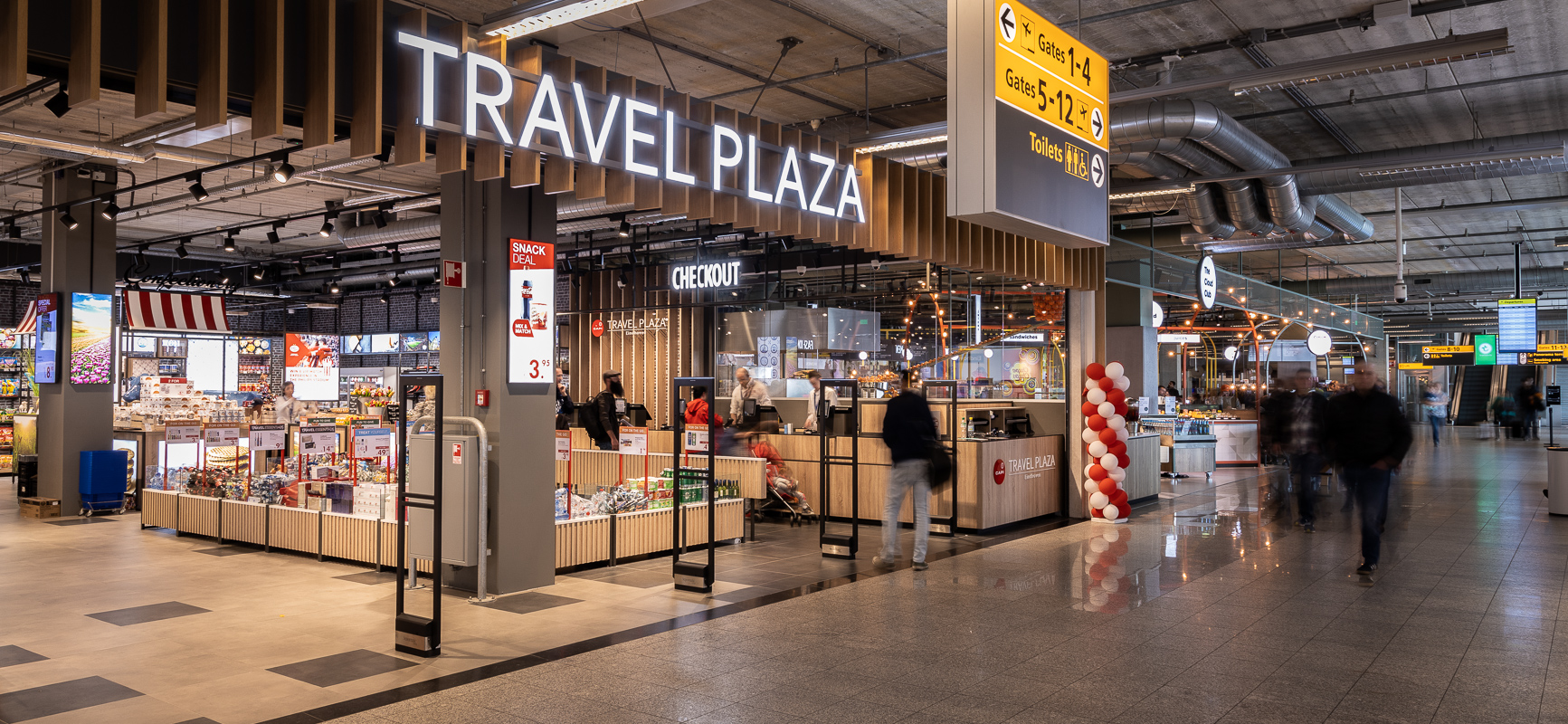 travel plaza eindhoven airport