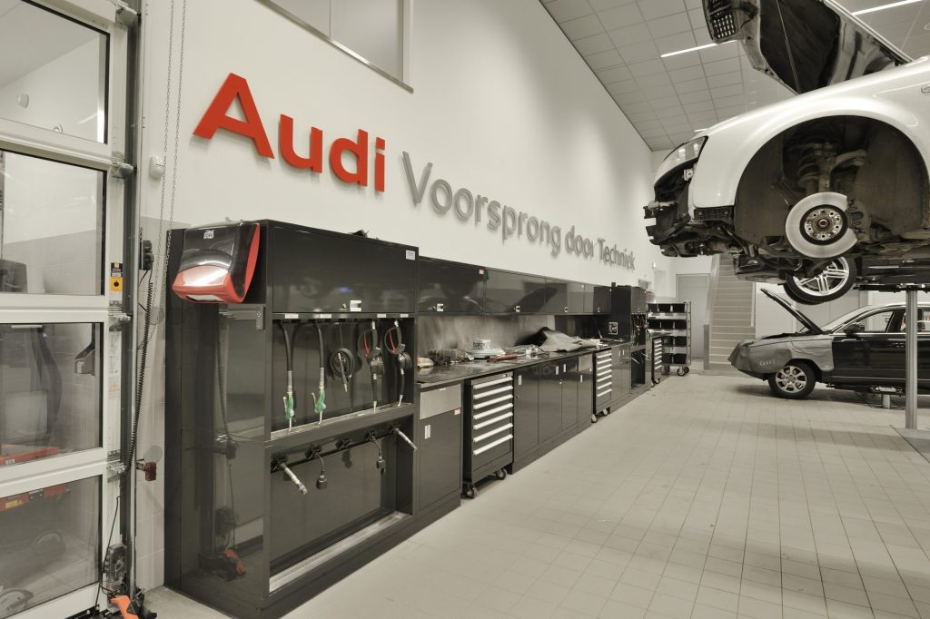 Audi de Pon | Amersfoort (NL) - Showrooms