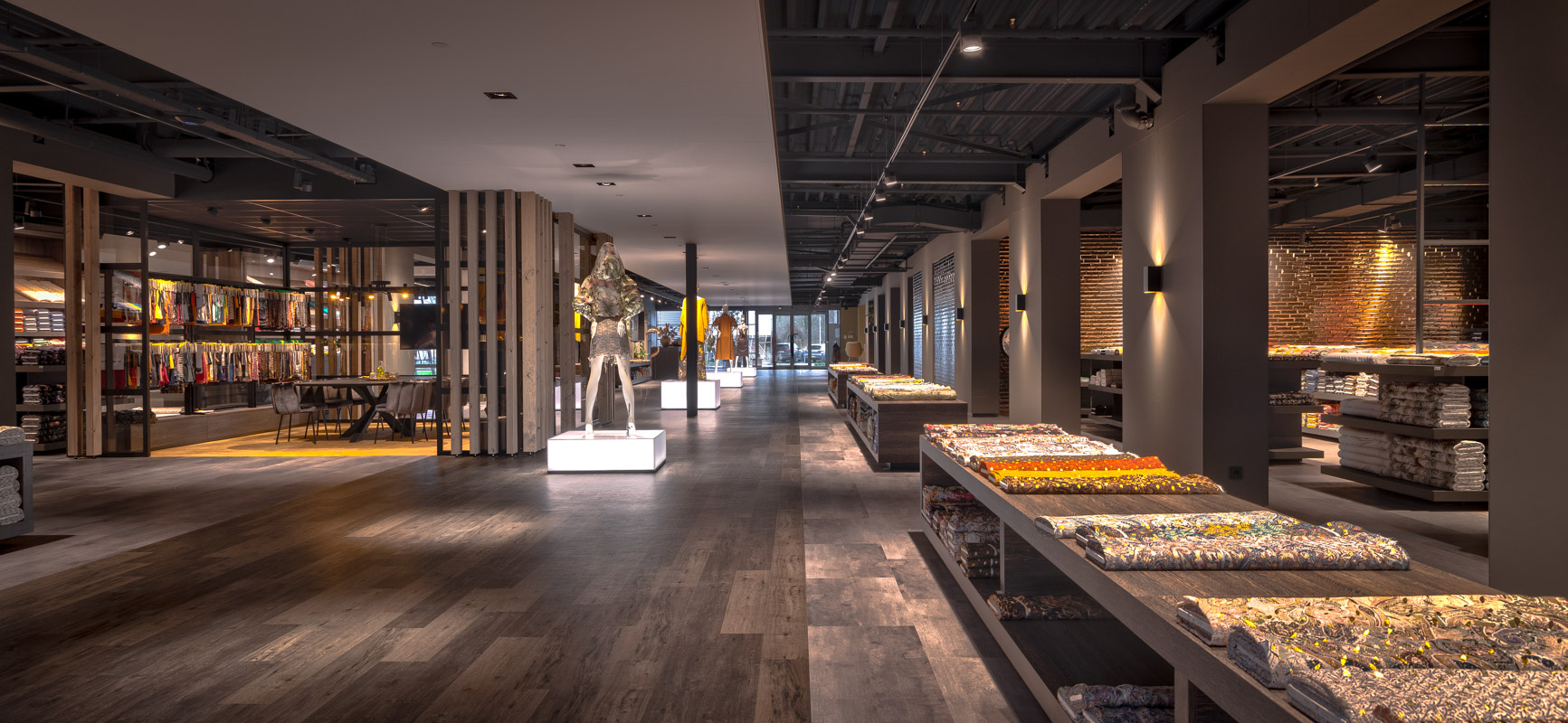 Knipidee 2350 m2 Showroom | Almere (NL) - Showrooms